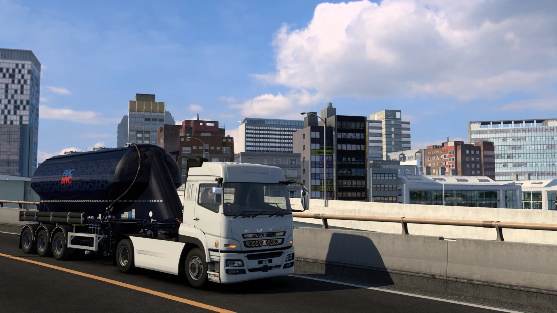 Mitsubishi Fuso Super Great Traffic Tweaks